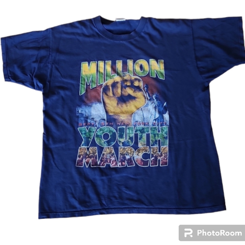 Graphic vintage Million youth March 1998-2000